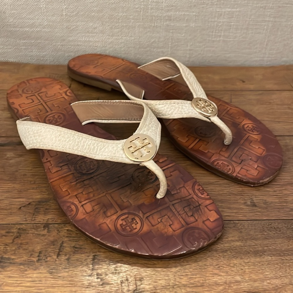 Tory Burch Thora Sandals Cream Ivory Gold Leather Flip‎ Flop Size 7
